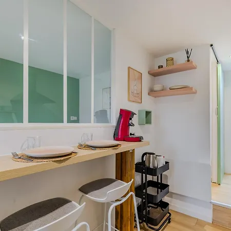 Le Mermoz - Parking Gratuit - Airport 15min Apartment